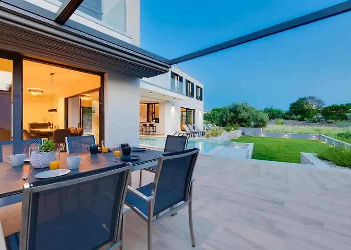 Endless Summer Villa *