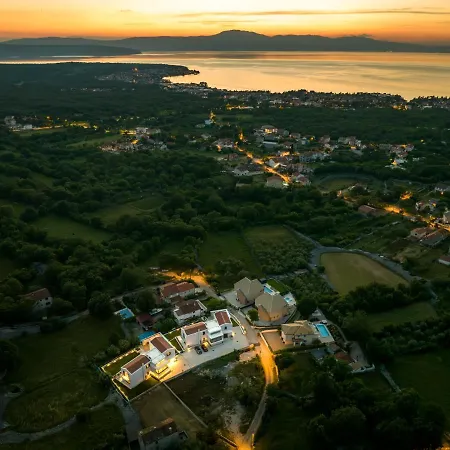 Endless Summer Villa *