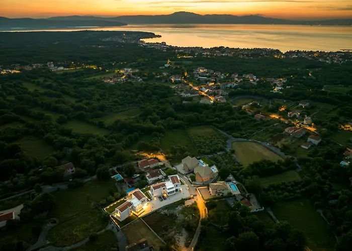 Endless Summer Villa *